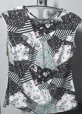 NWT S Tank Top Women Scoop Neck Loose Fit Floral Cottage Core Boho Soesdemo